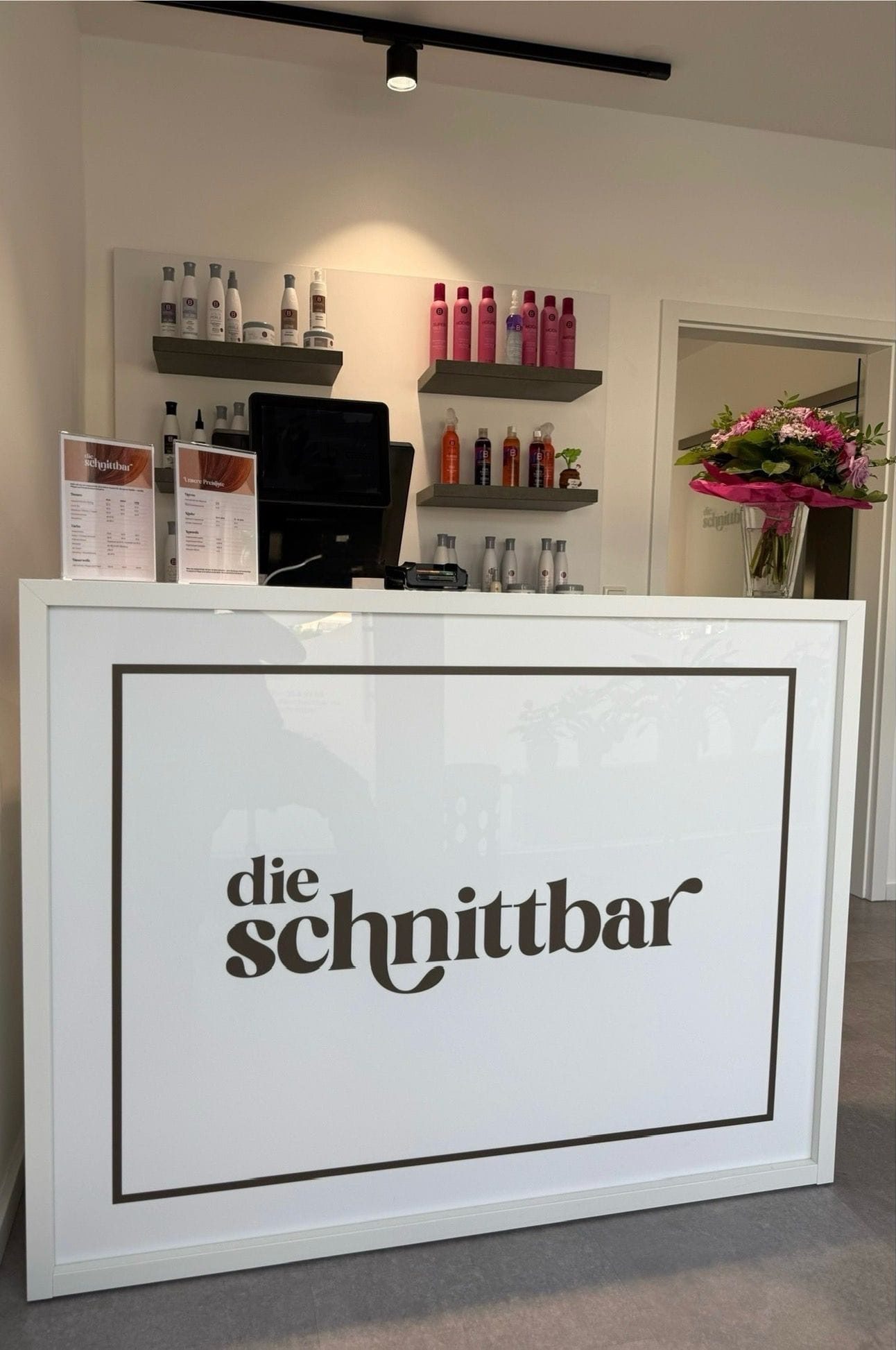 Willkommen in der schnittbar – wir sind für euch da!